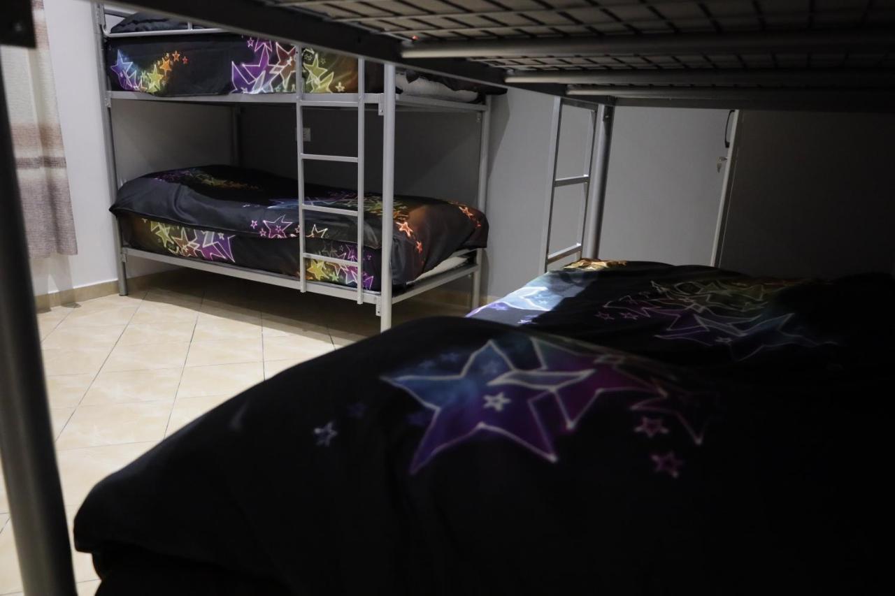 Sonche Hostel Tirana Extérieur photo