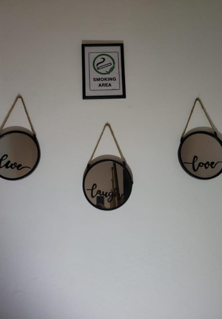 Sonche Hostel Tirana Extérieur photo